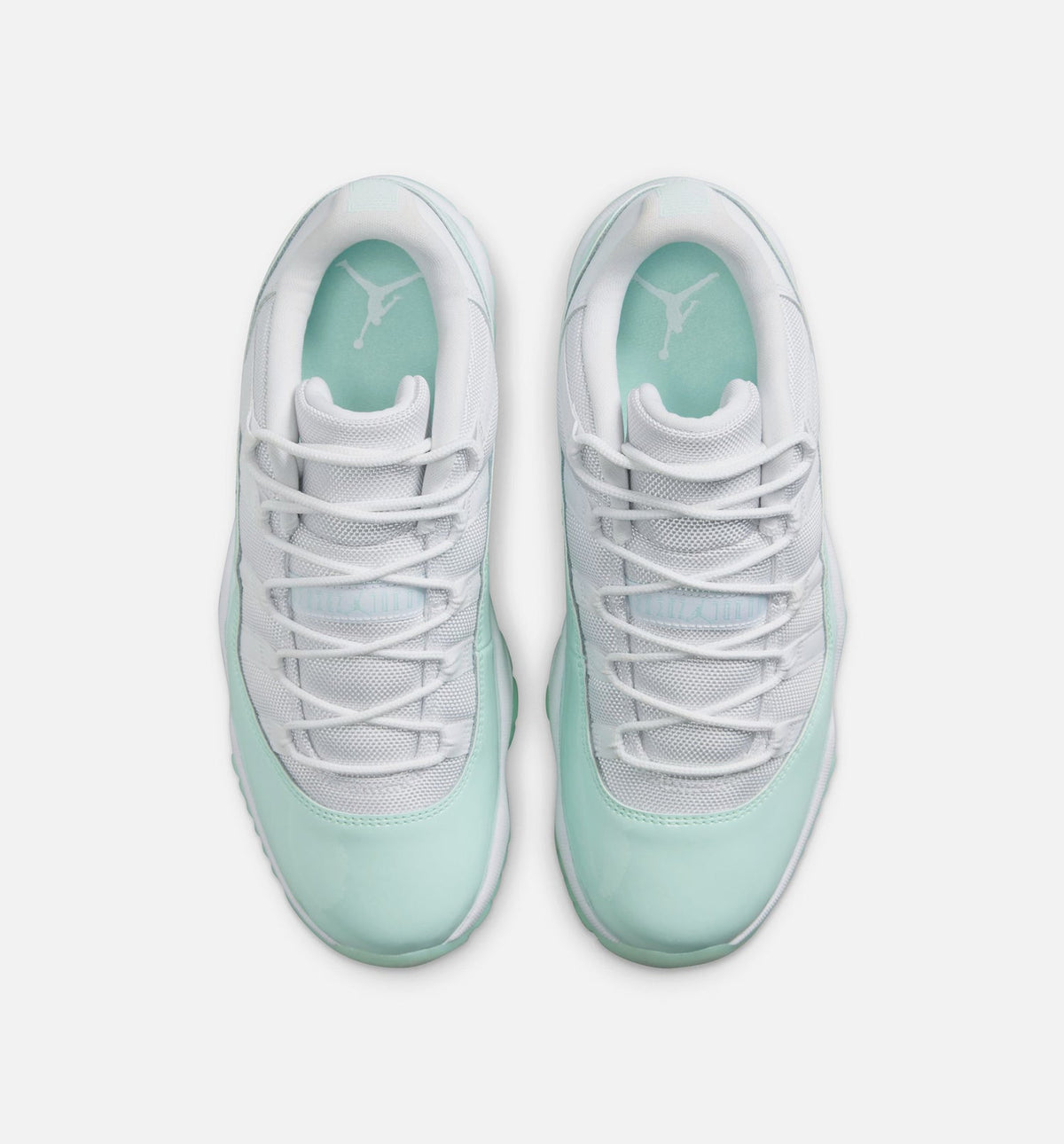Air Jordan 11 Retro Low Igloo Women's Shoes - White/Igloo
