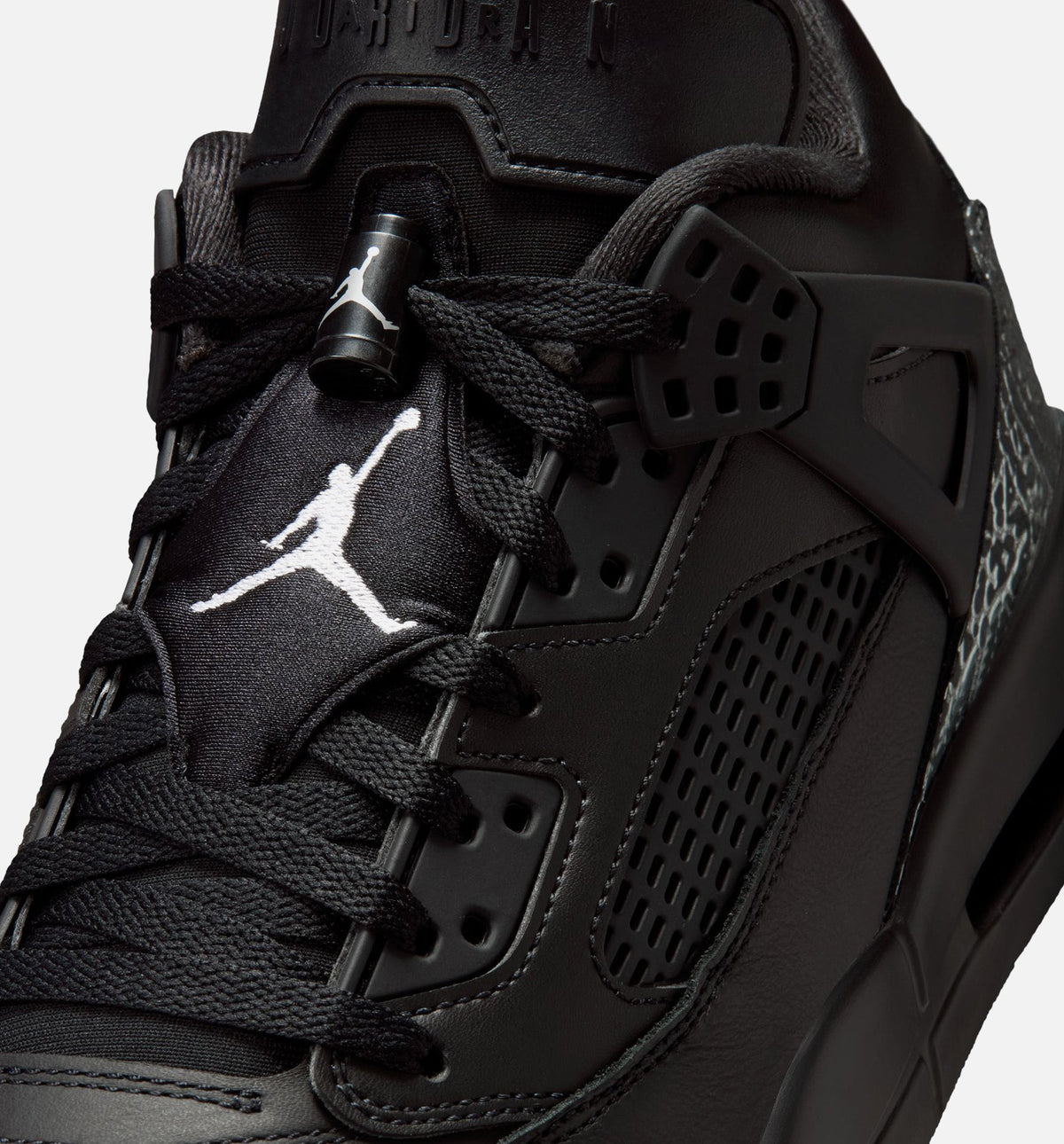 Spizike Low Black & Metallic Silver Men's Basketball Shoes