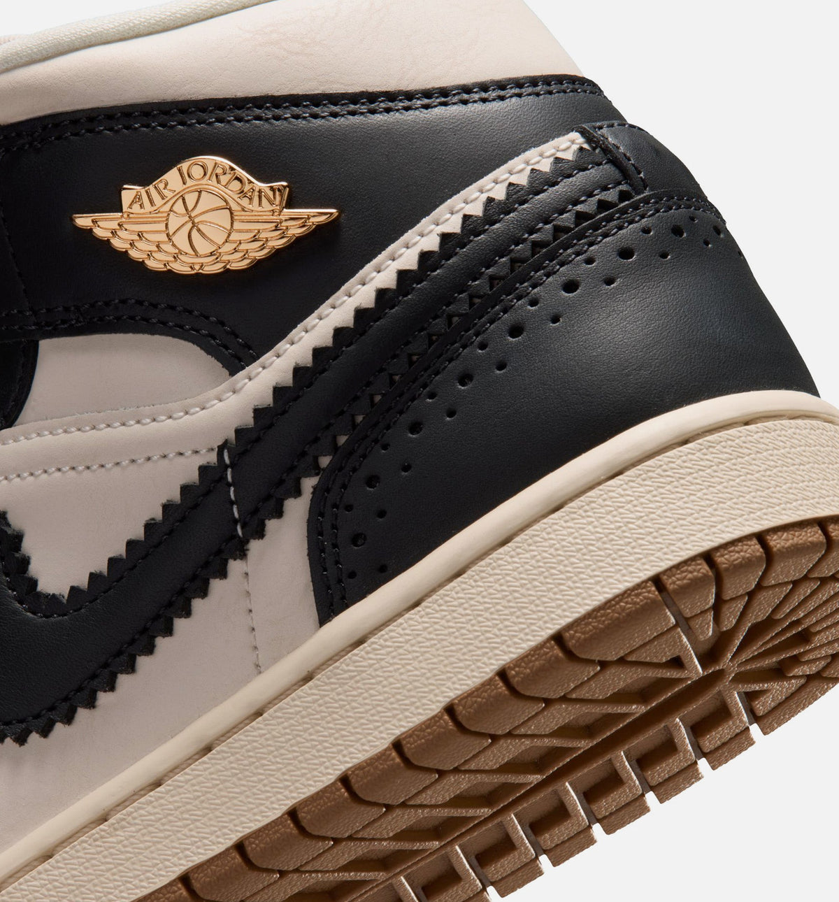 Air Jordan 1 Mid SE Women's Shoes - Off-Noir/Chalk/Pearl White