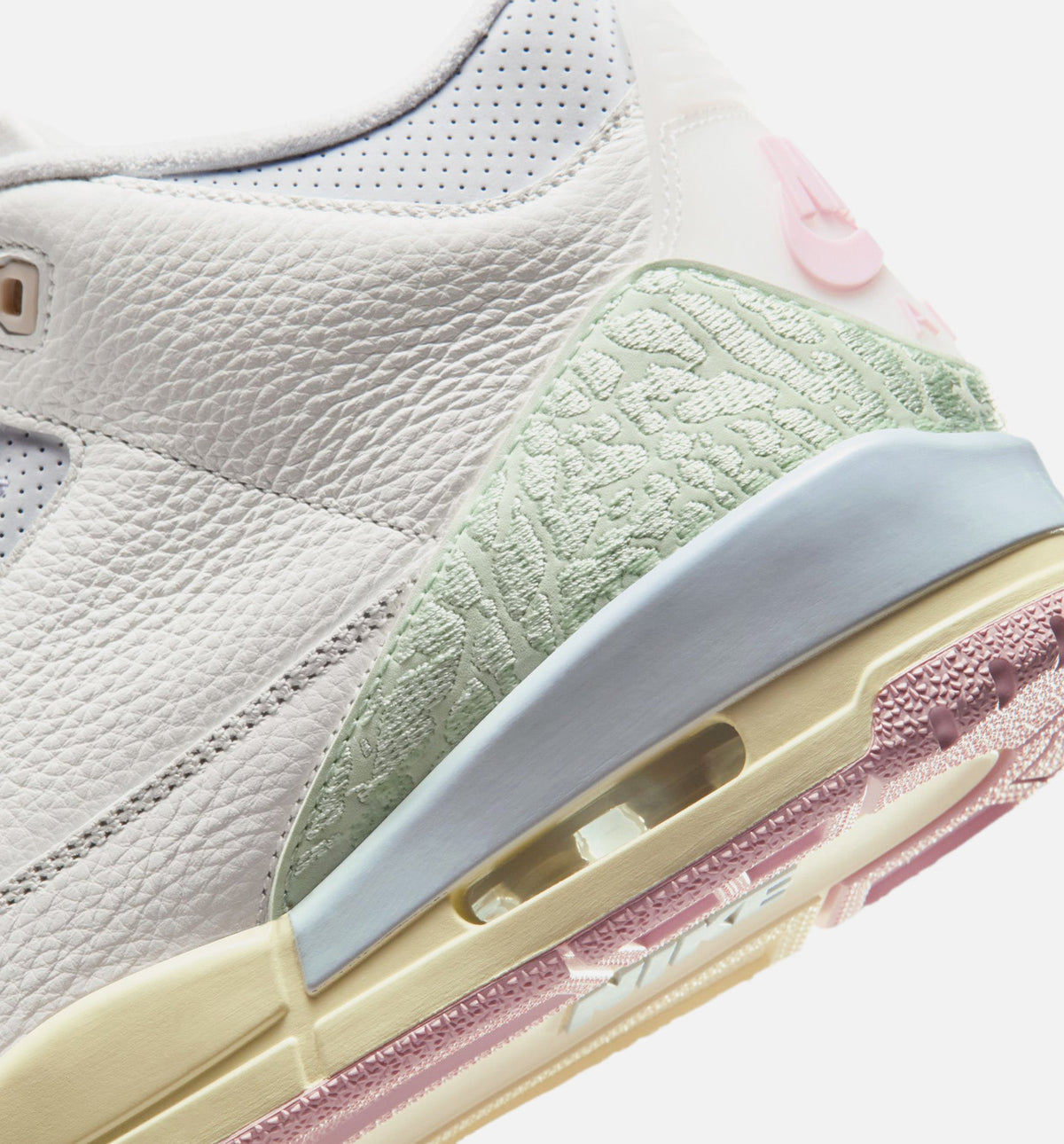 Air Jordan 3 Retro Sail & Jade Aura Men's Shoes - Sail/Jade Aura/Aura/Iced Carmine