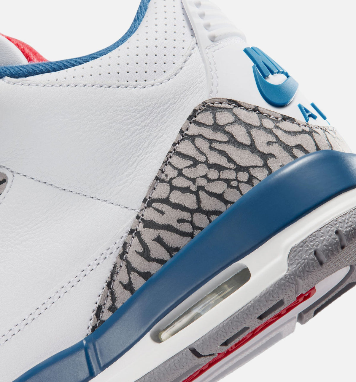 Air Jordan 3 Retro OG True Blue Grade School Shoes - White/Fire Red/True Blue